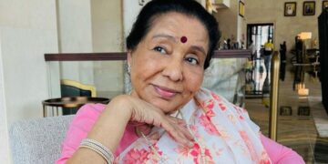 ≡ Asha Bhosle says: The old songs were 'so well written, composed and sung brilliantly,' now everything is empty ➤ Brain Berries