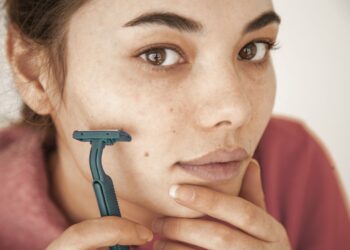 ≡ How to Stop Female Facial Hair Growth Using Diet and Nutrients 》 Her Beauty