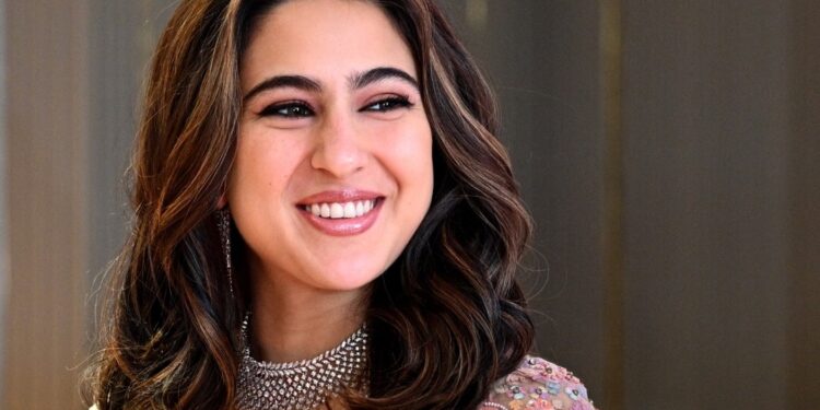 ≡ Is there a special connection between Sara Ali Khan and Dilip Kumar? Know what the actress said! 》Her Beauty