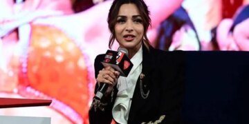 ≡ Malaika Arora showed satisfaction on being called a "sex symbol", know the story behind it ➤ Brain Berries