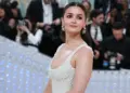 ≡ Not only Alia Bhatt, these actresses were also thrown out of films overnight, the truth hidden in the rumour. 》Her Beauty