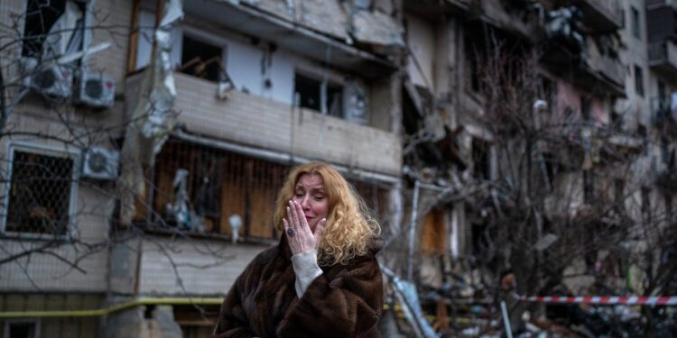 ≡ Some moments shared by civilians during the Russia and Ukraine war 》 Her Beauty