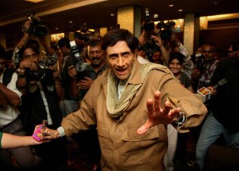 ≡ The dazzling world of Dev Anand – Unseen stories and his unique image of the most beloved hero of Hindi cinema ➤ Brain Berries