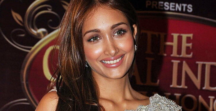 ≡ These famous Bollywood actresses had said goodbye to the world at a young age - Smita Patil to Jiah Khan's name is included 》 Her Beauty