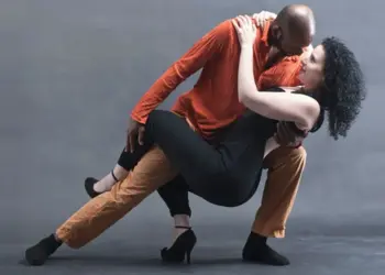 ≡ Top 5 Kizomba dance videos that will make you want to dance 》 Her Beauty