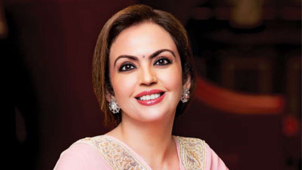 ≡ 6 Indian women who are a perfect combination of beauty and brain 》 Her Beauty