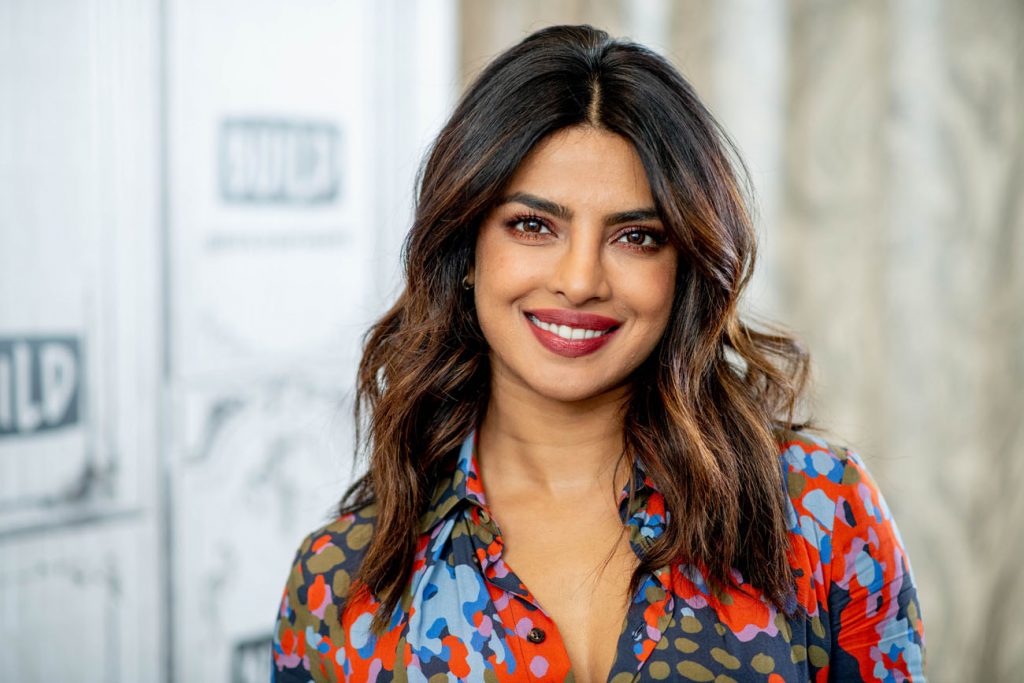 ≡ 8 Indian actresses who are known for their charitable work 》 Her Beauty