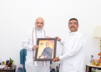 West Bengal CM meets Home Minister, reiterates commitment towards developed Bengal