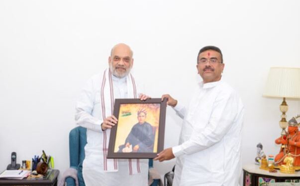 West Bengal CM meets Home Minister, reiterates commitment towards developed Bengal