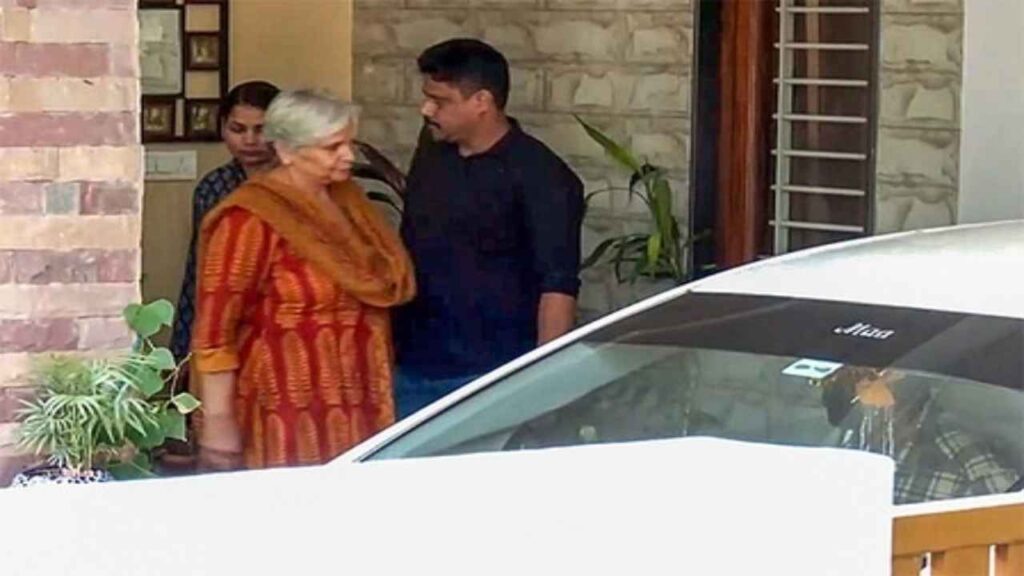 Madhya Pradesh News| Latest Hindi News | UP Breaking News in Hindi Newstrack | Madhya Pradesh News: Twisha Sharma: Former judge Giribala Singh arrested, CBI team taken for medical examination. News Track in Hindi