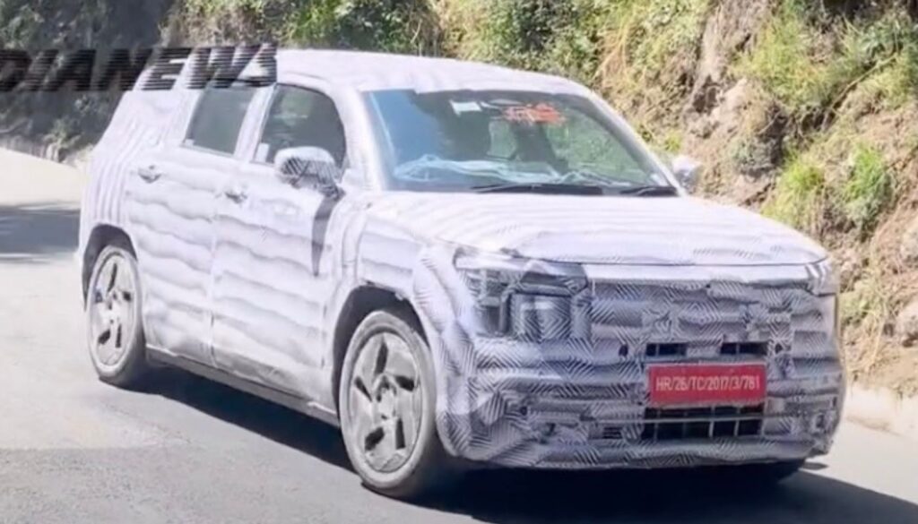 Maruti-Suzuki-YMC-Brezza-Facelift-Baleno-Facelift-Spied
