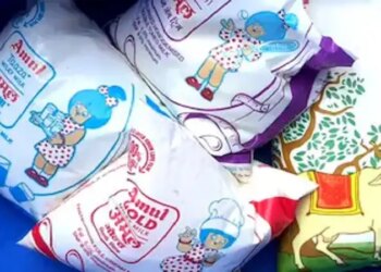 Amul milk became costlier by Rs 2 per liter, Mother Dairy also increased the rate by Rs 2 per liter, know in the video, new prices will be applicable from today.