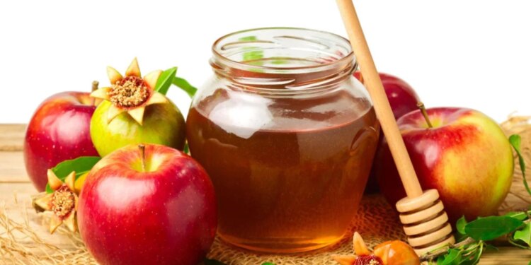Apple cider vinegar and honey: benefits from weight loss to heart health