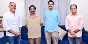 Azim Premji Foundation CEO Anurag Behar met Chief Minister Hemant Soren