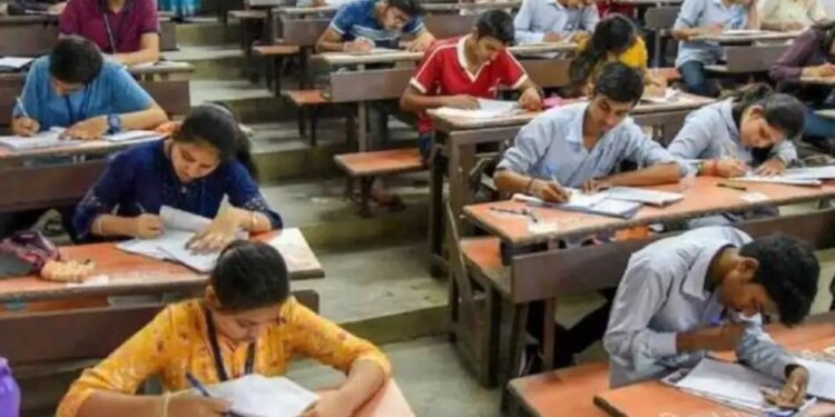 B.Tech Computer Science paper leaked in AKTU, university canceled sixth semester exam
