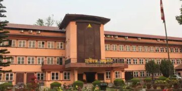 नेपाल में मुख्य न्यायधीश के पद पर नियुक्ति को लेकर बालेंद्र सरकार और न्यायपालिका आमने-सामने
