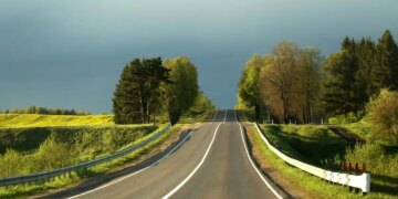 Better road facilities in Ghaziabad: Four more roads will be made ideal in Phase-4 of CM's Green Road Scheme