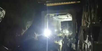 Big accident in Kota: Soil collapsed during construction of railway underpass, 2 engineers died tragically due to being buried under debris.
