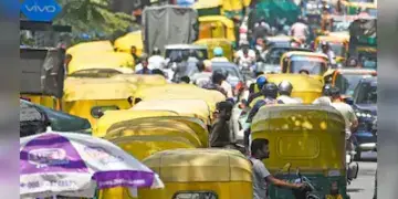 Big change in Delhi-NCR: CNG-diesel autos banned from 2027, only electric autos will be registered