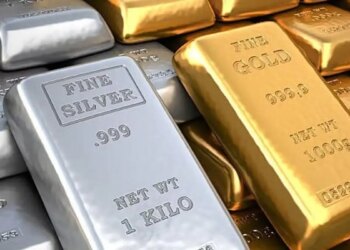 Big fall in gold and silver prices: Silver at ₹ 2.67 lakh and gold at ₹ 1.58 lakh, know the latest price.