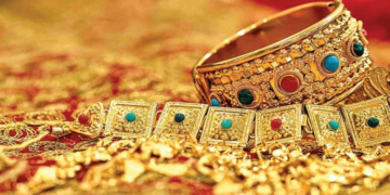 Big fall in jewelery shares due to PM's appeal, market stirred due to advice to postpone gold purchase