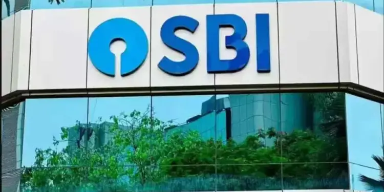 Big update from SBI, issued advisory on possible strike, warned customers regarding banking services