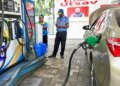 Burden of Rs 30,000 crore on Center due to excise duty cut on petrol and diesel, consumers not affected