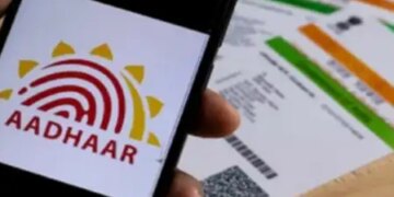 Center rejects claim of change in Aadhar card design, calls viral post misleading