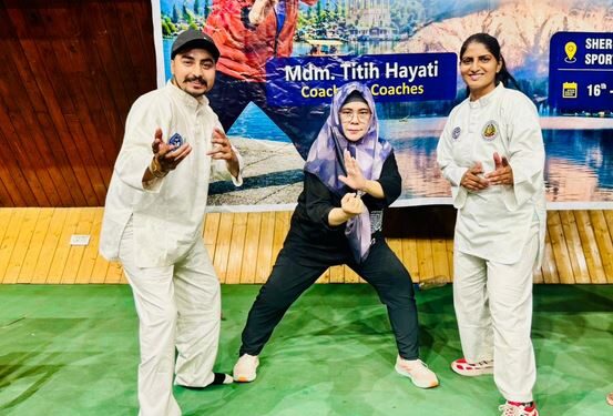 Chandigarh officers Parminder Singh and Vandana registered a strong presence in the National Penchak Silat Technical Seminar held in Srinagar.