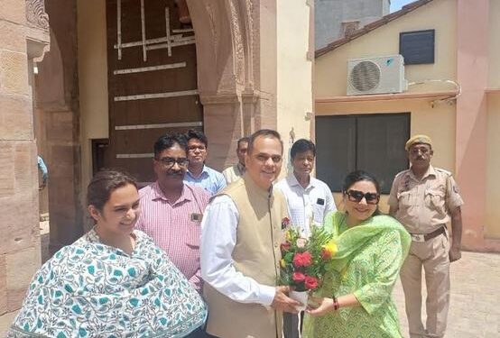 Chief Secretary V. Srinivas visited the ancient museum in Junagadh Fort.