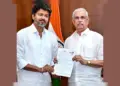 Clouds of danger over Vijay government! Congress sent MLAs to Bengaluru, tomorrow's VCK meeting may change the equation