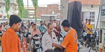 Consumers disappointed after increase in prices of petrol and diesel, said - impact on pocket
