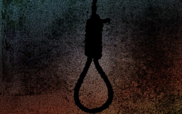 Dead body of youth found hanging in Palamu, Jharkhand, police engaged in investigation.