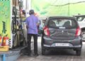 Despite increase in fuel prices, oil companies are incurring losses of Rs 750 crore daily: Top officials