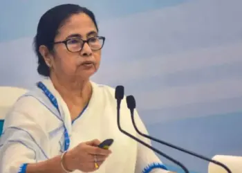'Dismiss me, I will not resign...' Mamta Banerjee's insistence increased the conflict, told the MLAs - 'Wear black clothes...'