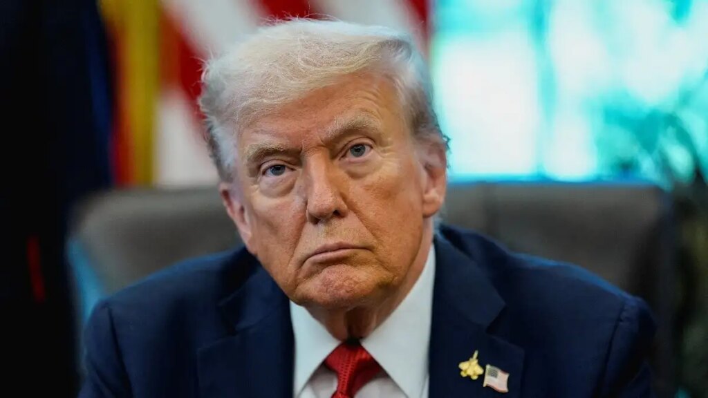 Donald Trump imposed 25% tariff on car-truck imports, Europe enraged - EU said 'we will protect our interests'