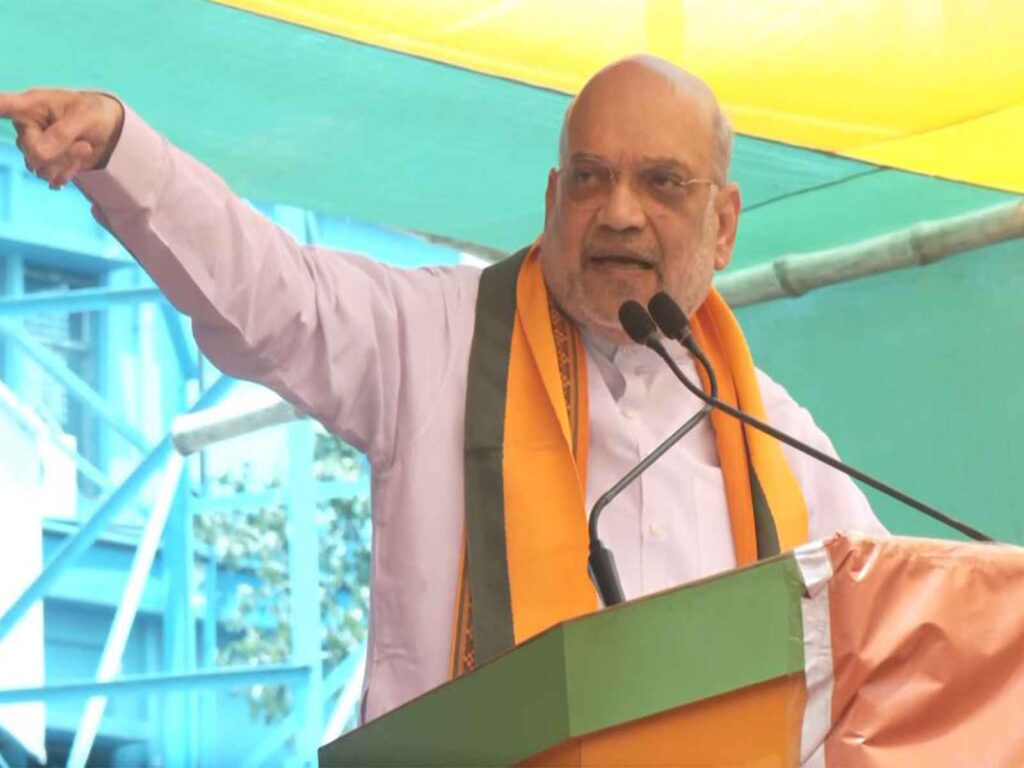 'Don't be afraid, uproot TMC': Amit Shah roars in Bengal