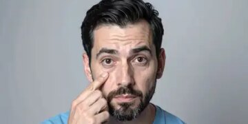 Eyes tell whether the health of the liver is good or not, ignoring the symptoms may prove costly.