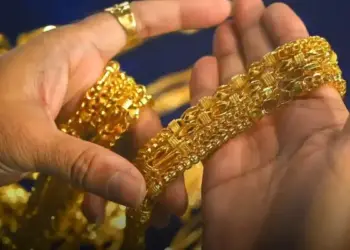 Fall in gold prices, huge upheaval in silver, know the latest rates from 24 carat to 18 carat.