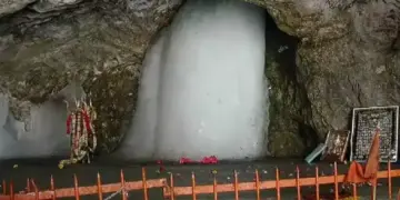 First darshan of Baba Barfani, 7 feet high Shivalinga built in Amarnath cave; The journey will start from July 3