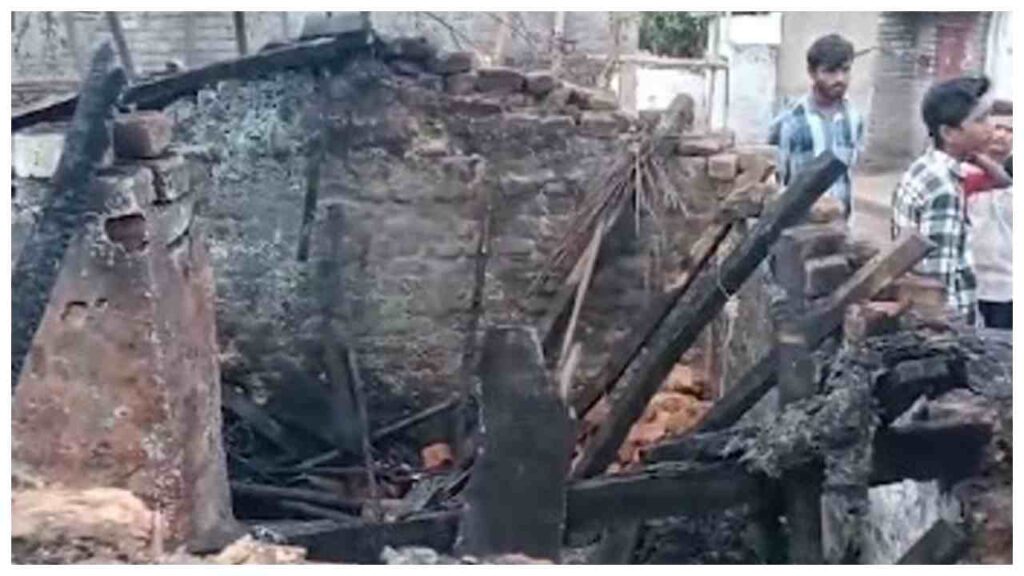 Four Family Members Killed in Cylinder Blast in Chhattisgarh, CM Announces Compensation. Chhattisgarh News: Cylinder blast in Durg became a scene of death, 4 including a one and a half year old girl were burnt alive. News Track in Hindi