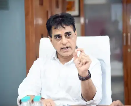 Four people were quarantined on suspicion of Ebola infection in Gujarat, samples were sent for testing.