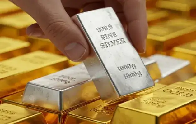Gold Silver Price Update: Gold fell by ₹ 543, silver fell by ₹ 618, but inflation still recorded up to ₹ 9 thousand in the year.