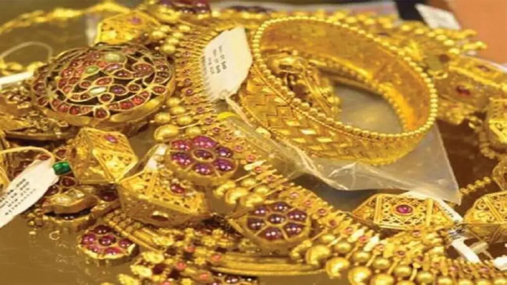 Gold-Silver Price Update: Gold prices fall from Delhi to Lucknow-Patna, silver also weak, know today's latest rates.