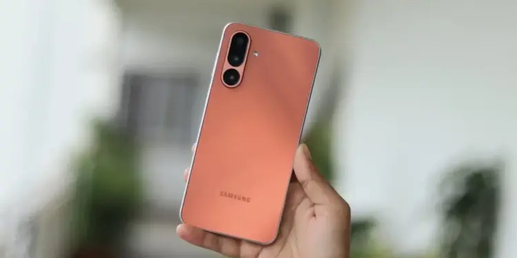 Good news for Samsung users! Huge discount on big battery phones, know immediately where and how to avail the offer.