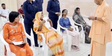 प्रदेशवासियों की सुरक्षा और जनसमस्याओं के लिए सरकार प्रतिबद्ध : सीएम योगी