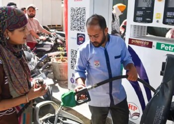 Government's statement amidst fears of fuel crisis, said - 'There is no shortage of petrol and diesel...'