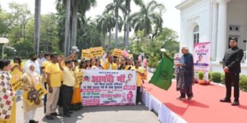 Governor gives green signal to 'Cancer Free Women Bharat Yatra' on Mother's Day, gives message of women's health awareness