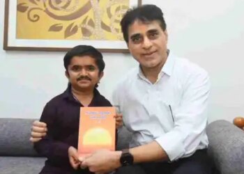 Gujarat Health Minister honored Dr. Ganesh Baraiya, called him an inspiration for the youth.