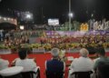 सूरत में परेड, झांकियों और सांस्कृतिक प्रस्तुतियों के साथ